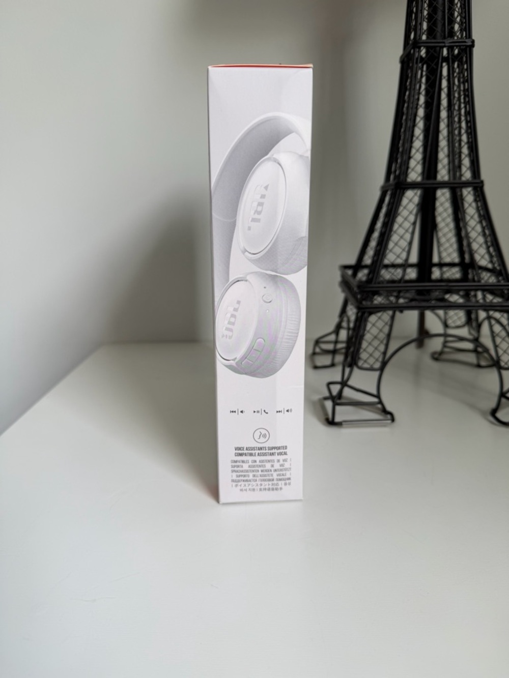 JBL White Over-Ear Headphones - Picture 5 of 7